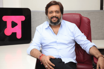 Akshay Bardapurkar Planet Marathi OTT